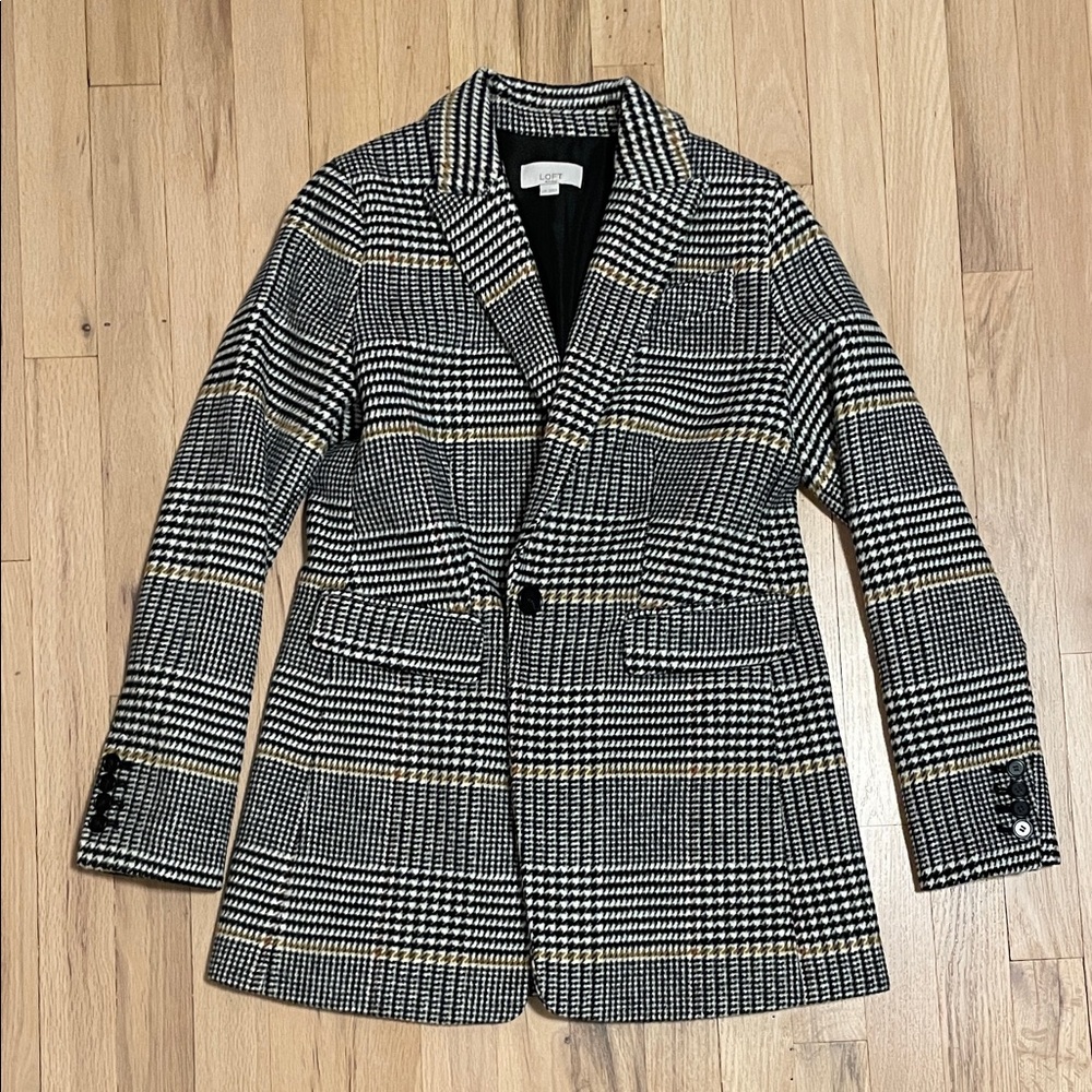NWOT LOFT Petite Blazer - Black, White, Tan